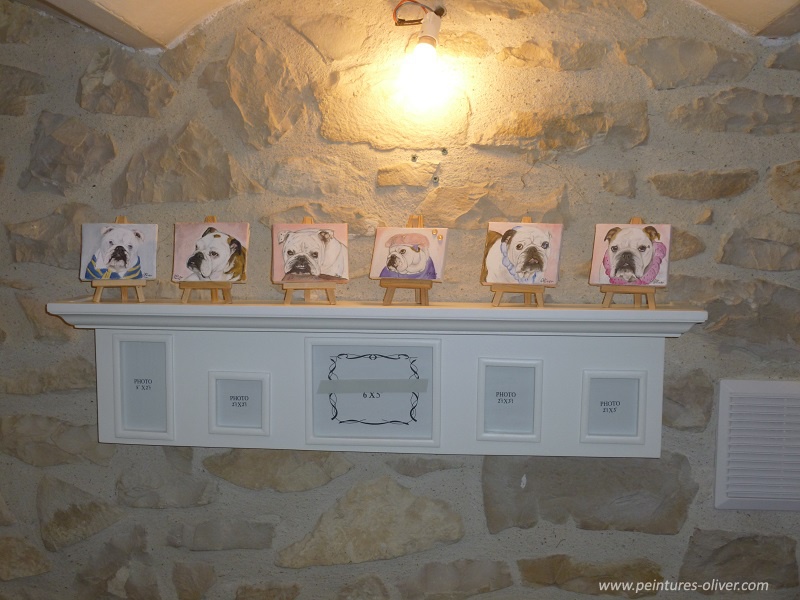 Une collection de petits chevalets